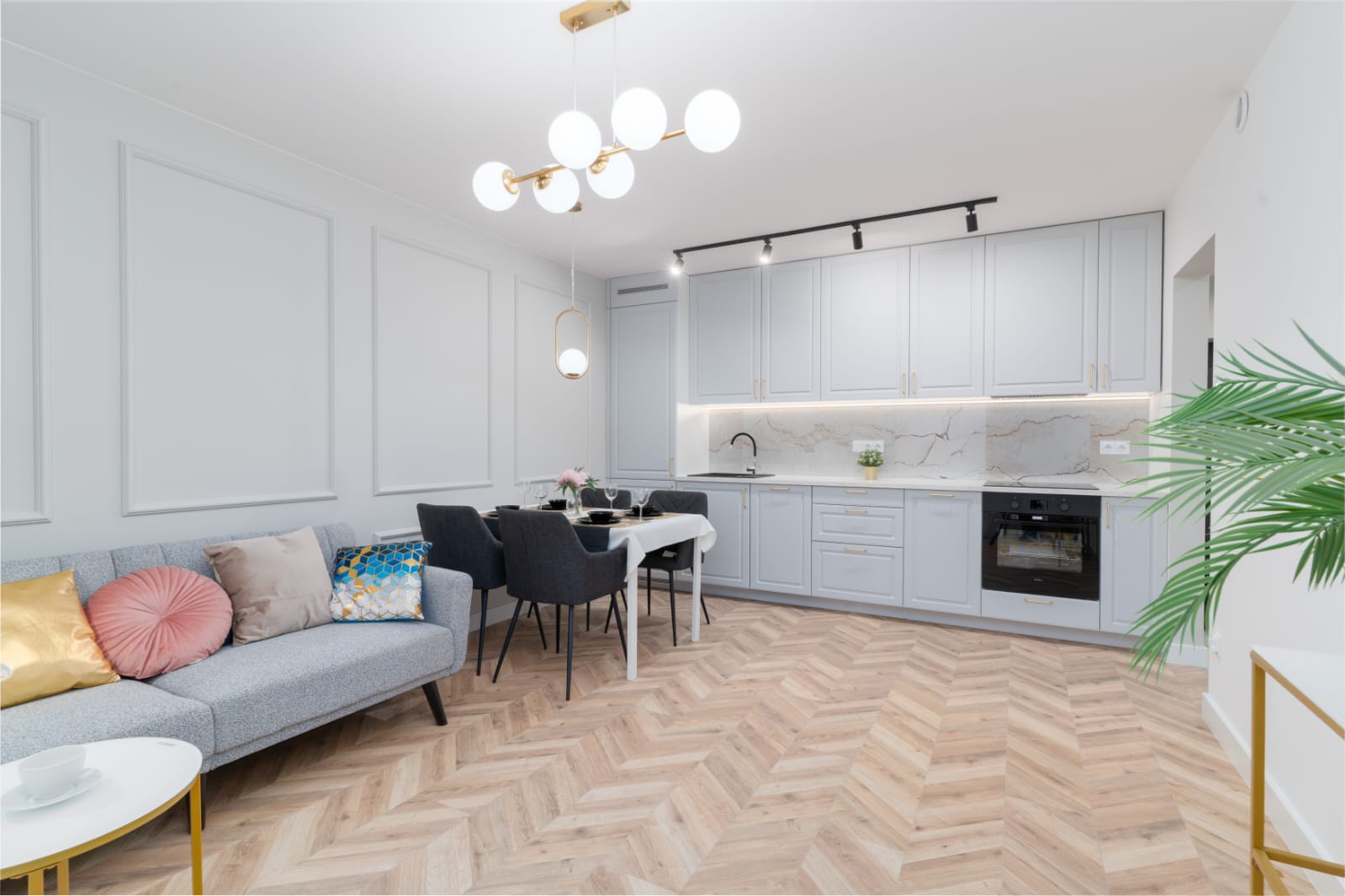Salon z aneksem kuchennym
